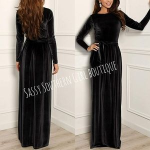 🆕⭐ Black Velvet maxi dress